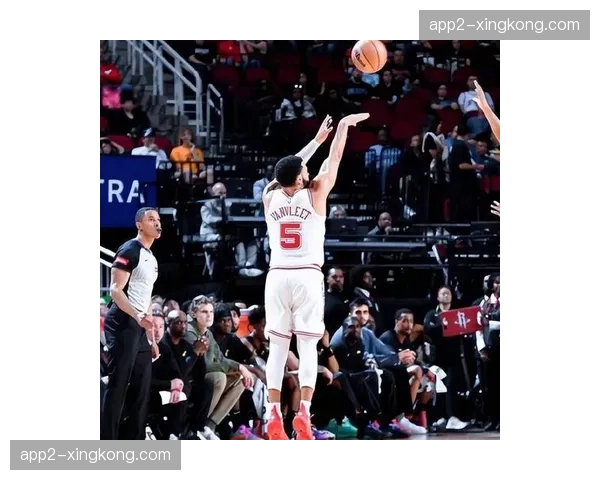 吉林队三分命中率大幅下滑 进攻端过于依赖外线投射 吉林队三分命中率大幅下滑 进攻端过于依赖外线投射