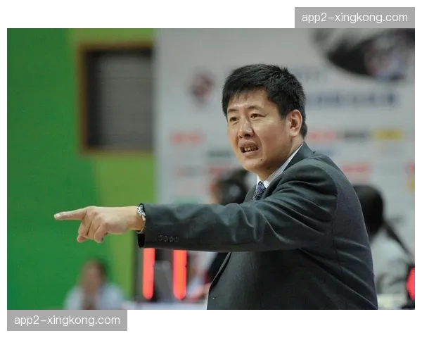 法莱卡斯放弃丁伟大外援核心体系，回归刘维伟三分跑轰传统